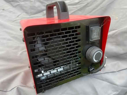 Photo of free 2Kw Electric fan heater (Farnborough GU14) #1