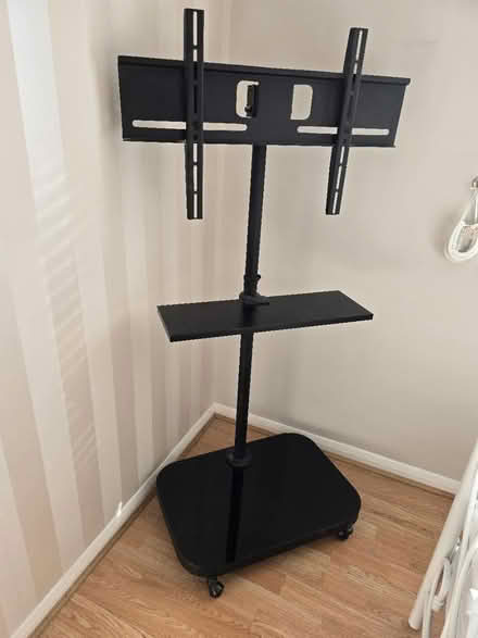 Photo of free Tv stand (Puckeridge SG11) #2