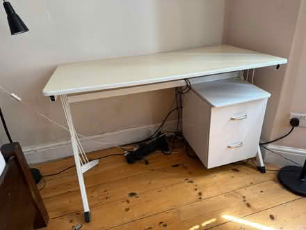 Photo of free Desk White with 2 drawers (Ealing) #1