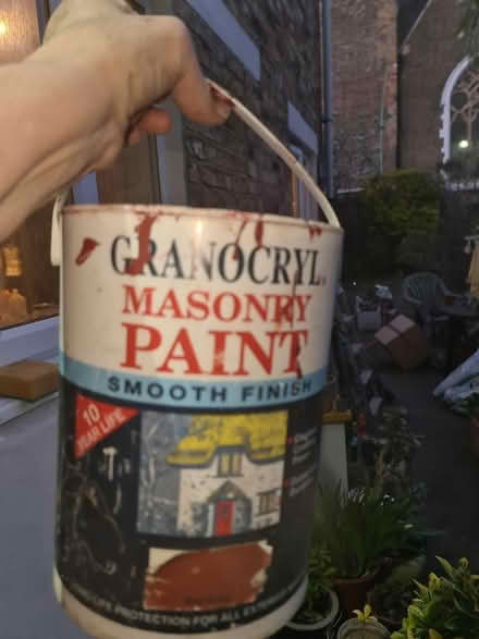 Photo of free Exterior paint, 'brick red' (Dalston E8) #1