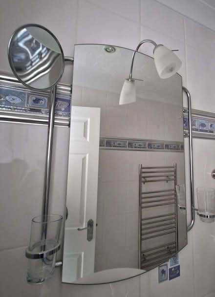 Photo of free Bathroom mirror unit (Prince of Wales Steps TQ1) #1