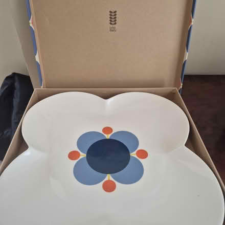 Photo of free Orla Kielt Plate in Box (Mount Merrion) #1