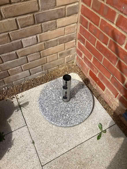 Photo of free Sun parasol and stand (Cutteslowe OX2) #1