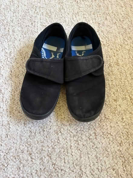 Photo of free PE daps size 2 (Frome Stonebridge area) #1