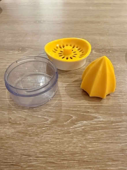 Photo of free Lemon juicer (Welling DA16) #2