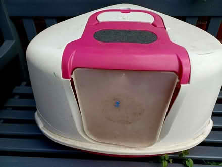 Photo of free Corner private cat litter tray (Ettingshall WV4) #1
