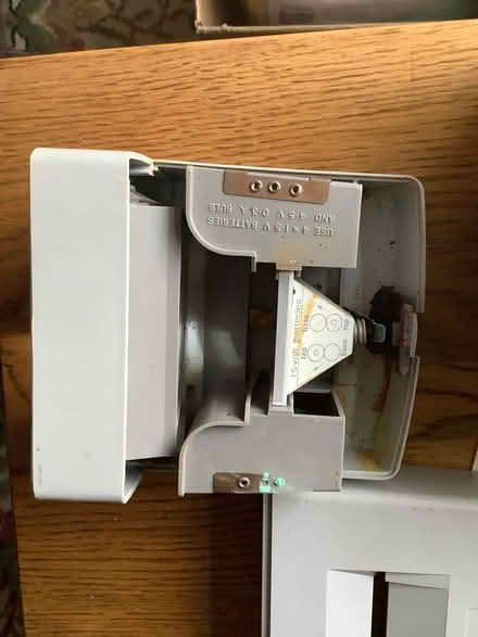 Photo of free Vintage photax slide viewer, needs repairing (East Law DH8) #2