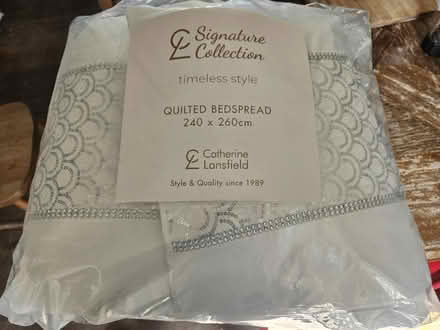 Photo of free King size bedspread (NW5 Grafton Terrace) #1