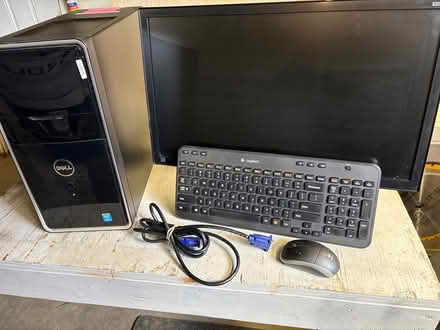 Photo of free Dell desktop and screen (Appleton) #1