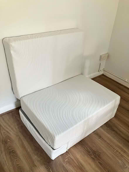 Photo of free 15cm Memory Foam Single Mattress Tri-Fold (Very Firm) 90x190 (Totnes TQ9) #4