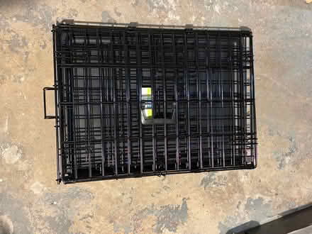 Photo of free Dog Crate -- small (Arlington) #1