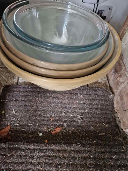 Photo of free Selection of bowls (Pedwell TA7) #1