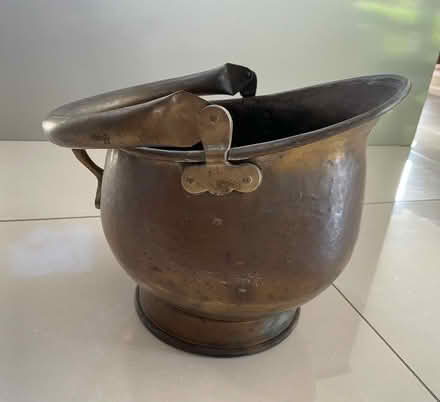Photo of free Fireguard and coal bucket (Hattoncrook AB21) #1