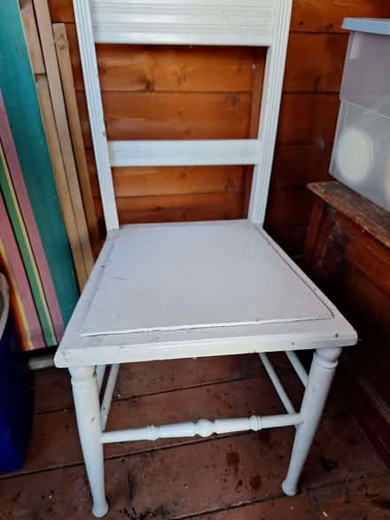 Photo of free White chair (Milburn CA10) #1
