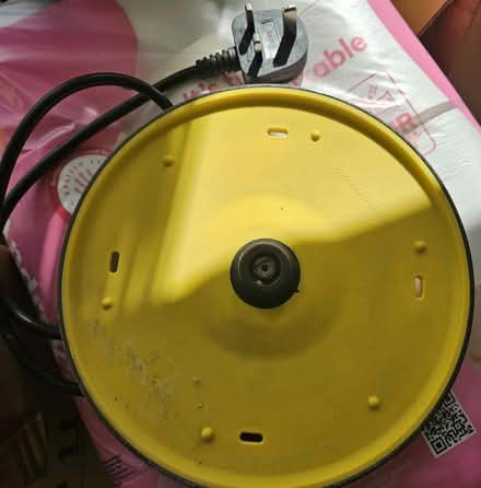 Photo of free 4 slice toaster & kettle (NR31) #3