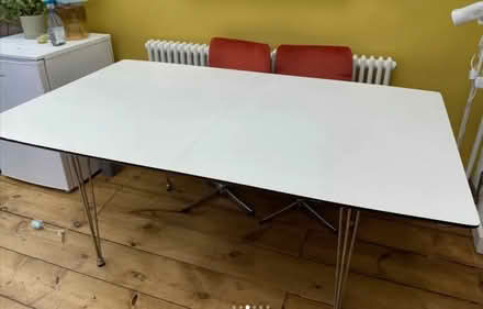 Photo of free white dining table with hairpin legs extendable (St Albans AL3) #3