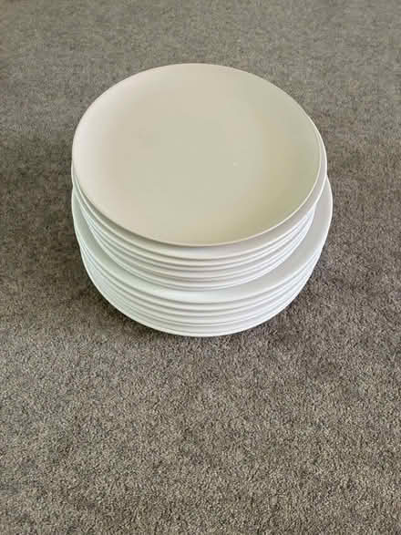 Photo of free White plates (Woosehill RG41) #2