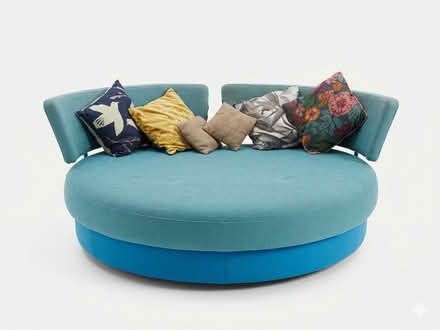 Photo of free circle sofa (N22 8RQ) #1