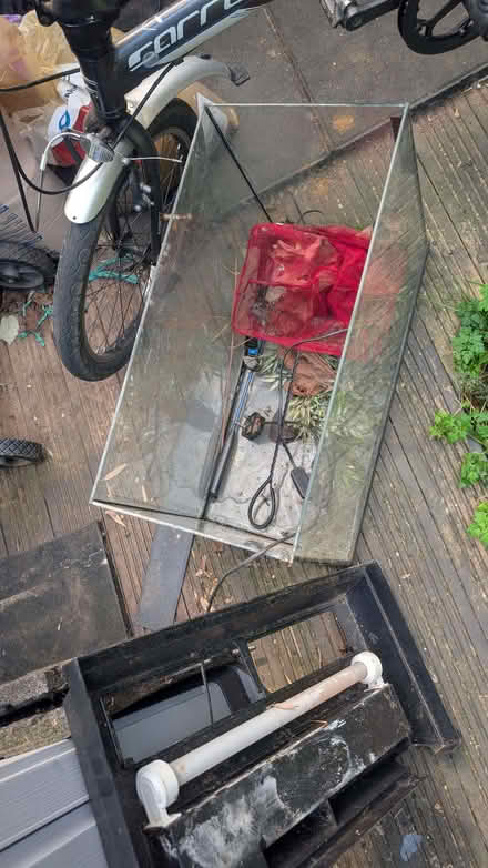 Photo of free Fish tank (Grimsbury OX16) #2