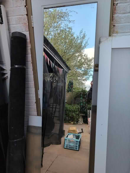 Photo of free Mirrored door (CV31 Radford Semele) #1