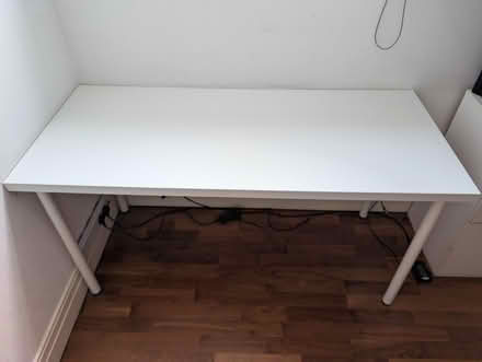 Photo of free Desk 140cm (Elizabeth Gate TW8) #1