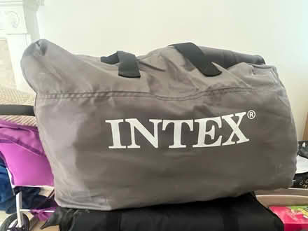 Photo of free Airbed Intex (SE3) #2