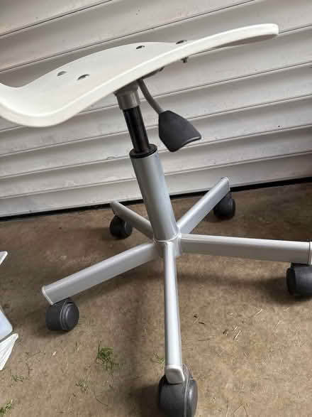 Photo of free Small/childs office swivel chair (HG5 Knaresborogh) #4