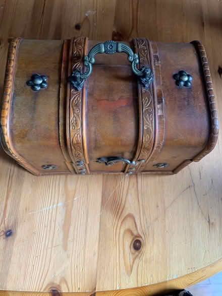 Photo of free Small wooden chest (Calne SN11) #2