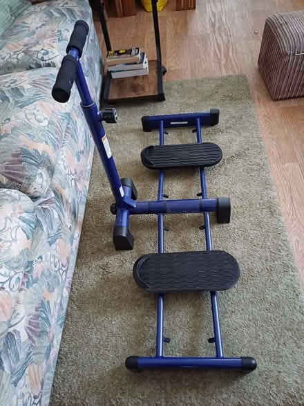Photo of free Leg exercise machine (Parkham Hill TQ5) #1
