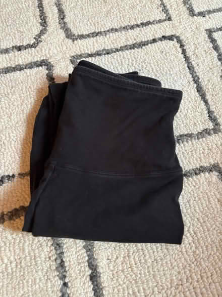 Photo of free 1 pair of black leggings SMALL (Rego Park) #1