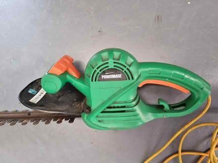 Photo of free hedge trimmer (CM2 springfield, chelmsford) #4
