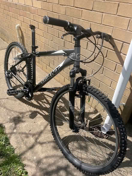 Photo of free Giant adult men’s bike (Shelton SY3) #2