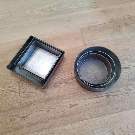Photo of free Large cake tin sets (Hurst Golf Course RG41) #2