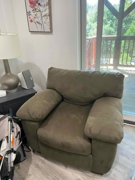 Photo of free Comfy chair (Lake arrowhead) #1