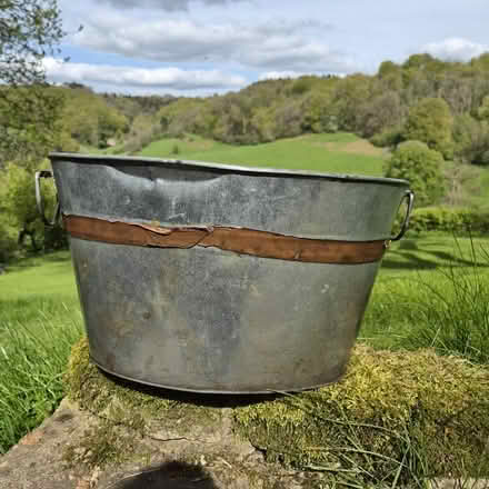 Photo of free Galvanised tin planter (Owlpen GL11) #1