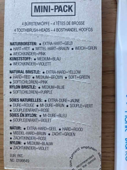 Photo of free 2 toothbrushes with replaceable heads (Hallgarth LA9) #2