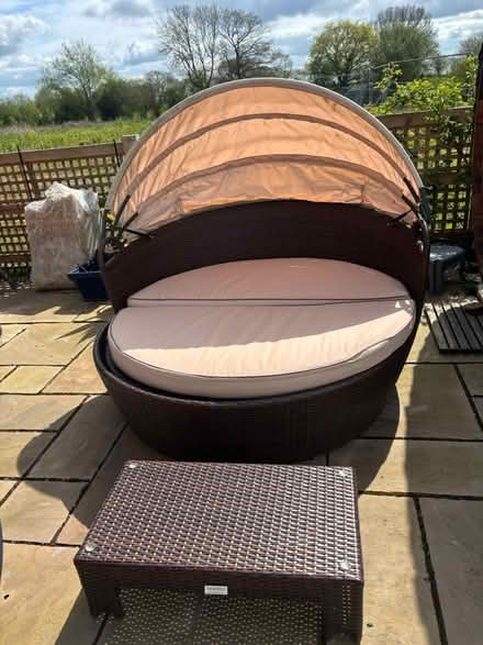 Photo of free Rattan garden bed 135cm diameter (Clifton (Worcester) WR6) #2