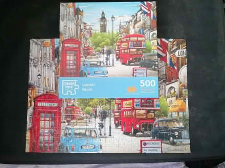 Photo of free 500 piece jigsaw puzzle (Presteigne LD8) #1