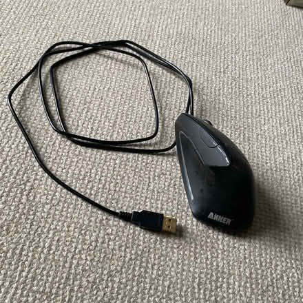 Photo of free Anker ergonomic mouse (Whinfield DL1) #1