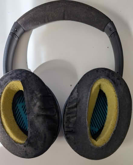 Photo of free Bose Headphones (Lavender St & Parramatta Rd) #2