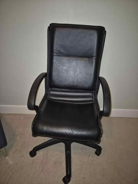 Photo of free Leather desk chair (E4) #1