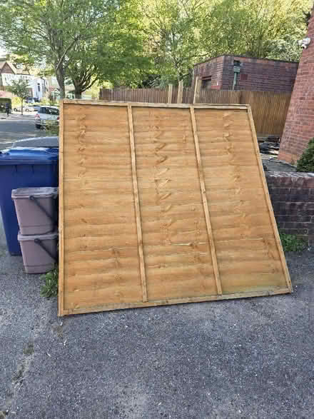 Photo of free 2 Fence Panels (North Finchley N12) #1