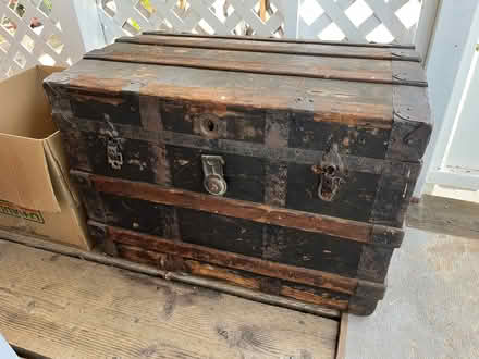 Photo of free Antique Steamer Trunk Chest Repair (229 Southern Heights San Rafae) #1