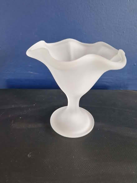 Photo of free 6 x frosted glass sundae dish (Pedwell TA7) #1