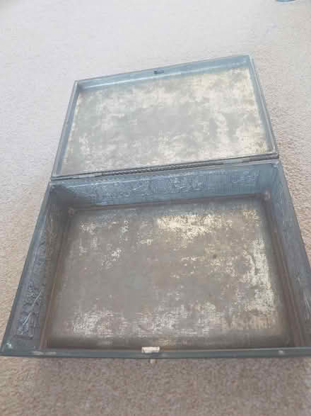 Photo of free Metal tin with Indian tea and elephant motifs (Putnoe MK41) #3