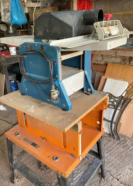 Photo of free planer - thicknesser. clarke brand (Weir Green GL2) #1