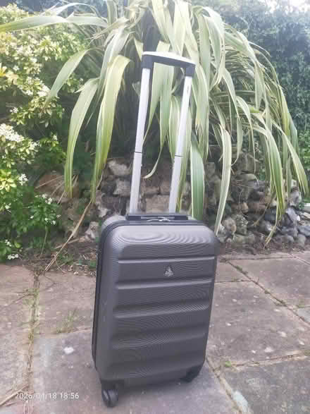 Photo of free Aerolite Small Suitcase (NR5) #1