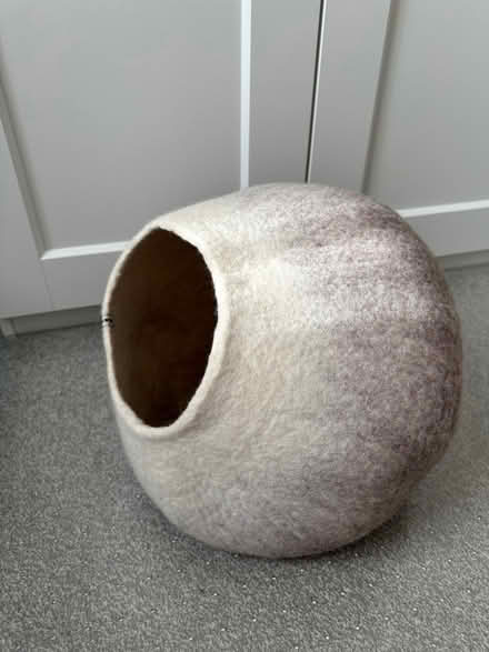 Photo of free Cat cave (Erith DA8) #2