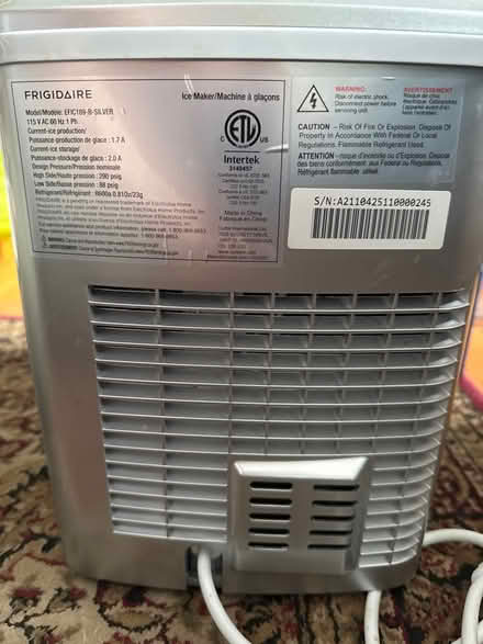 Photo of free Frigidaire ice cube maker (Northern liberties) #2