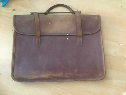 Photo of free Vintage leather music case (B62 near Blackheath) #1